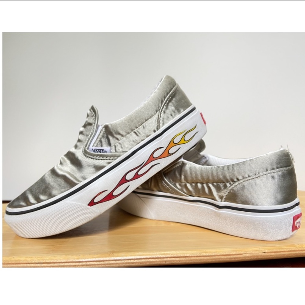 KIDS VANS SATIN SLIP ONS WITH FLAMES